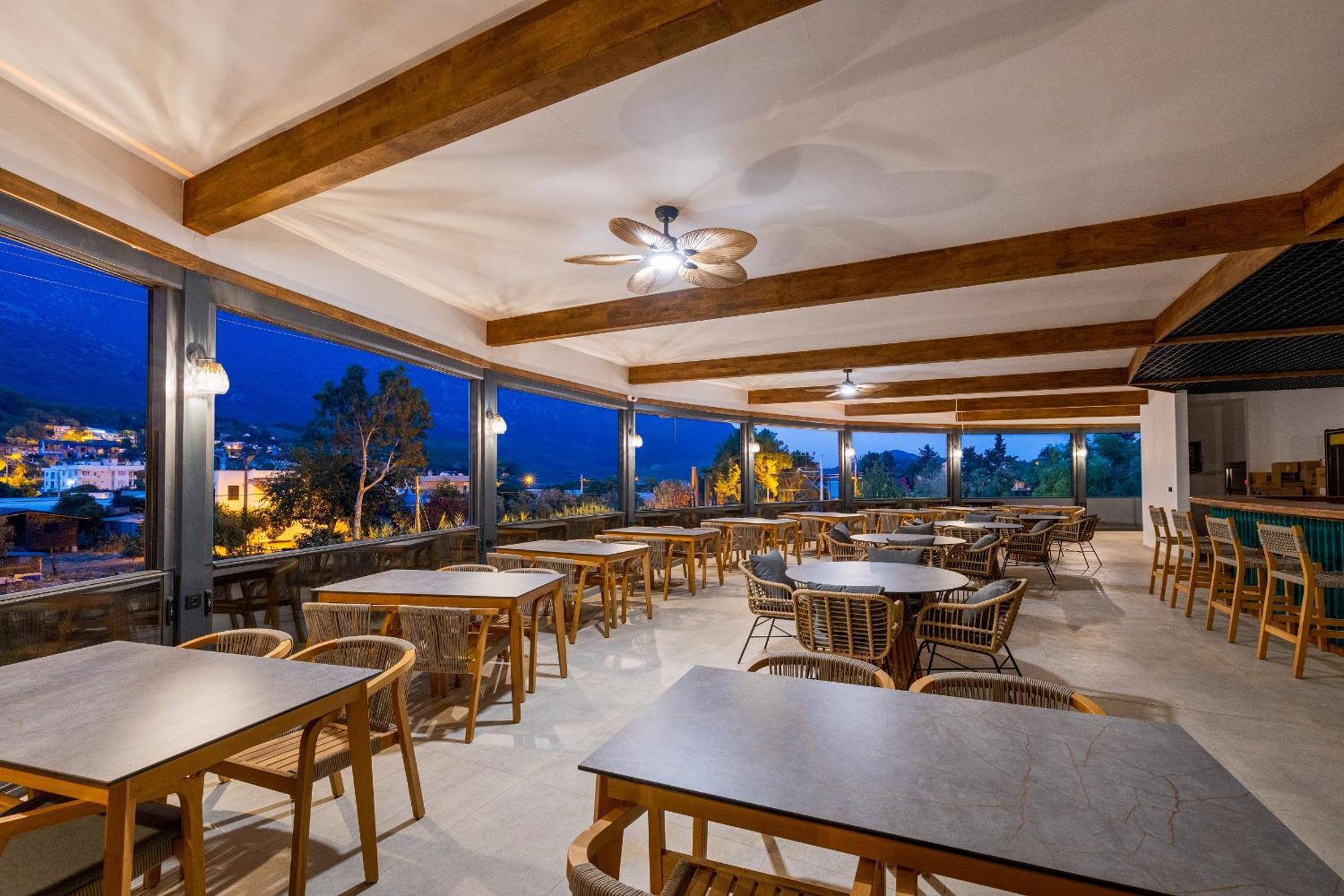 Rota Kilidonia Karaoez Suites&Villas 外观 照片