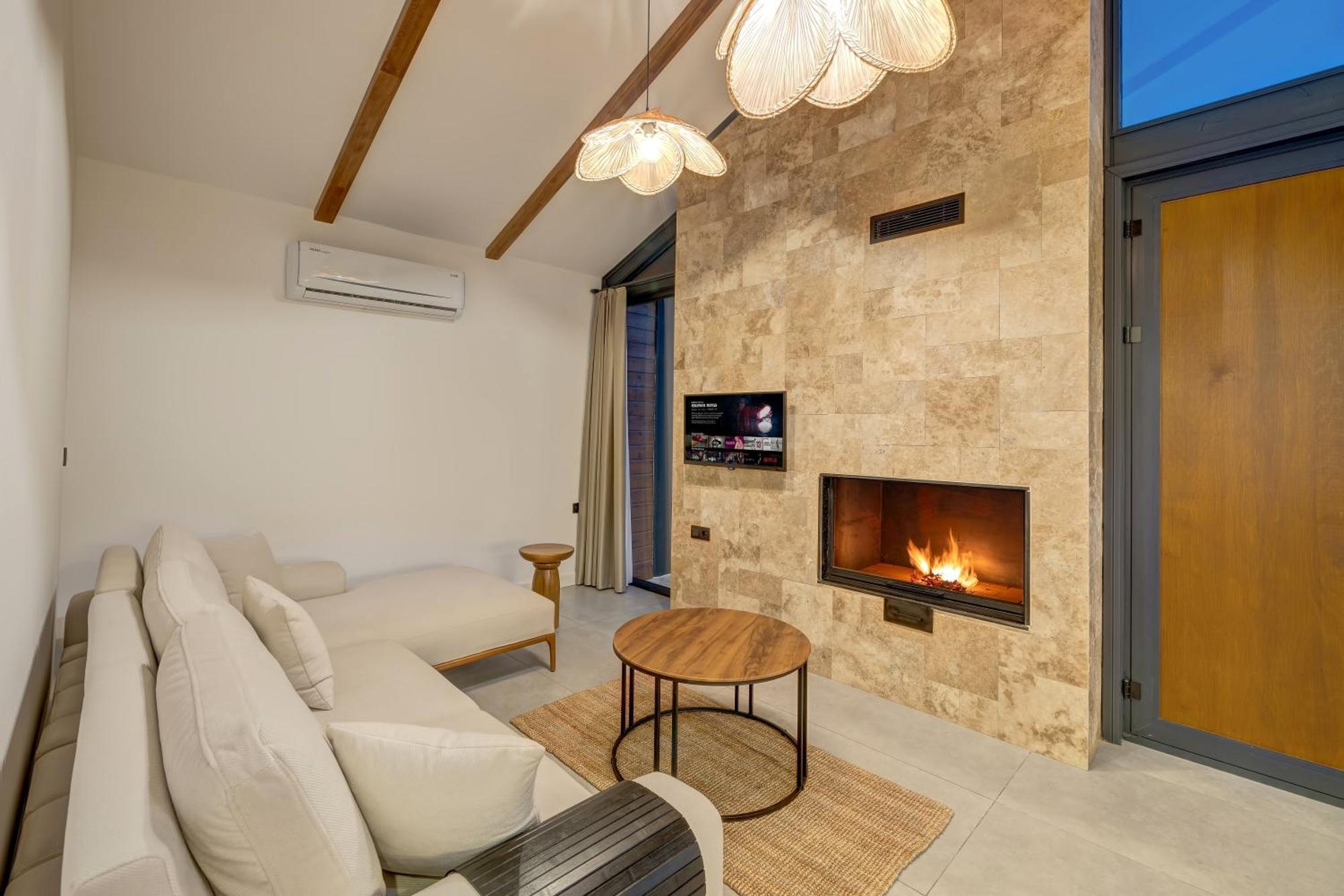 Rota Kilidonia Karaoez Suites&Villas 外观 照片