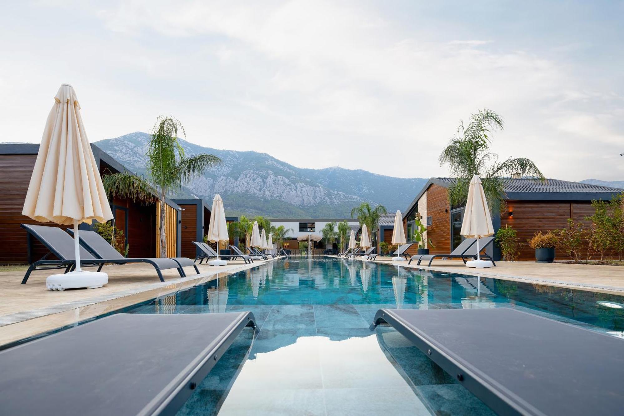 Rota Kilidonia Karaoez Suites&Villas 外观 照片